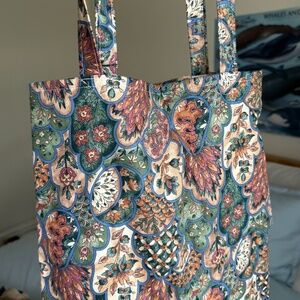 Abstract plant cloth tote bag